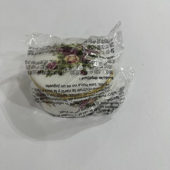 ROYAL ALBERT OLD COUNTRY ROSES PORCELAIN TRINKET KEEPSAKE JEWELRY BOX GOLD TRIM - Picture 6 of 7